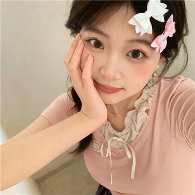 鲜花盛开的村庄